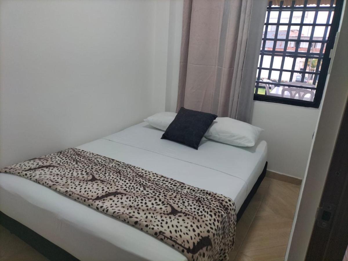 Apartamentos Family Санта Роса де Кабал Екстериор снимка